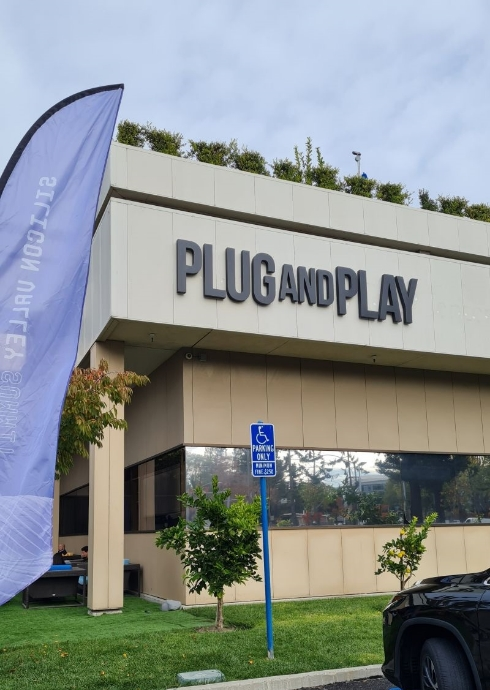 Labiba presents at the Plug and Play Tech Center